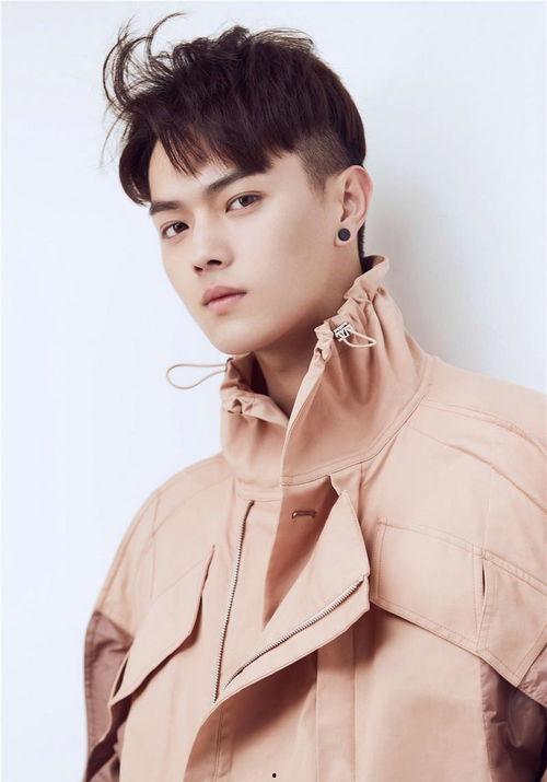 娱乐八卦每日爆料许凯,揭秘明星背后的故事  第3张